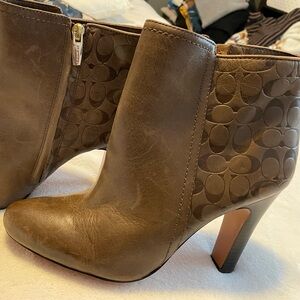 Women’s brown Coach dress boots size 9.5